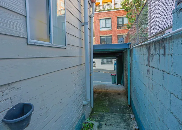 2 Bedroom Darling Harbour - Pyrmont 2 E-Bikes Included