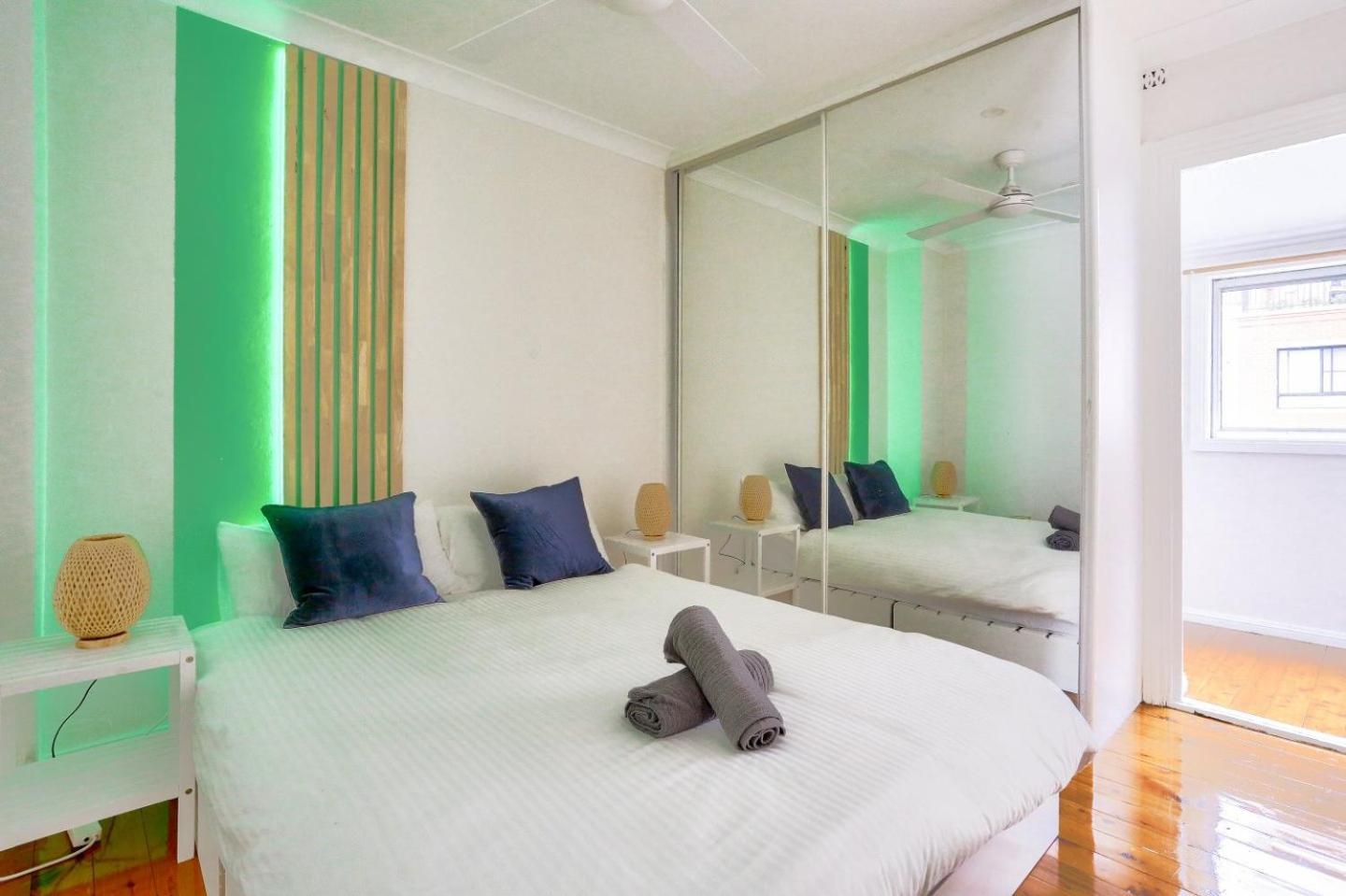 2 Bedroom Darling Harbour - Pyrmont 2 E-bikes Included Holiday home Sydney