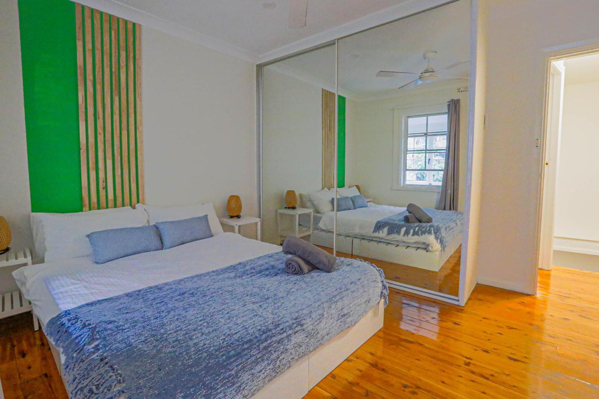 2 Bedroom Darling Harbour - Pyrmont 2 E-bikes Included Sydney